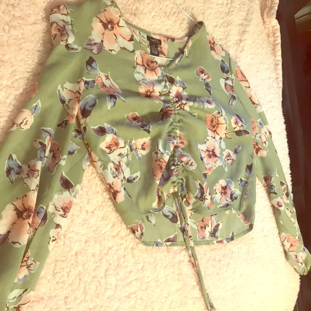 Rue 21 floral crop top
